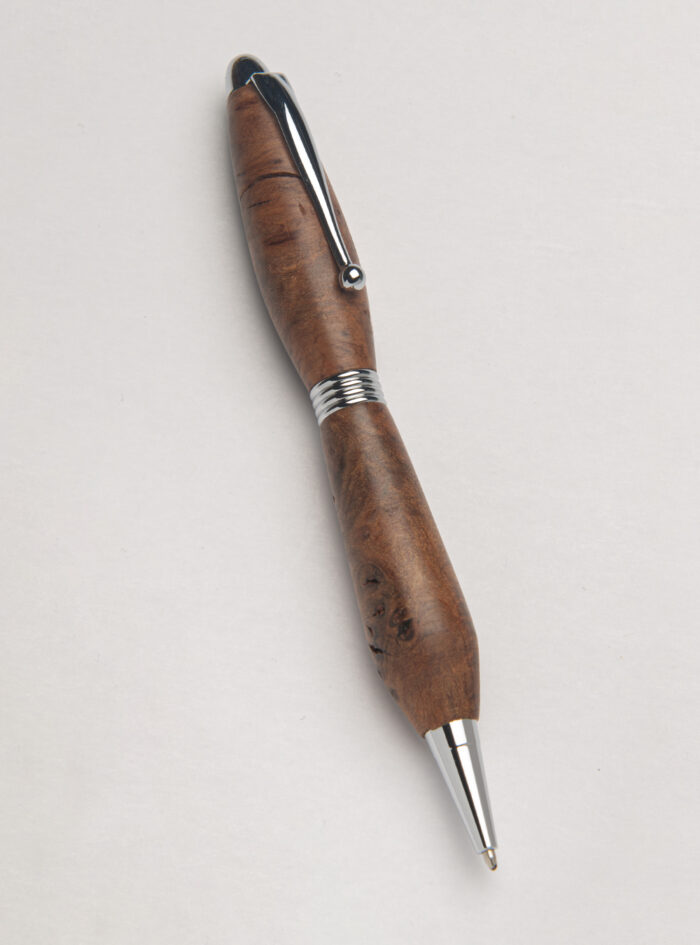 Medium brown wood pen
